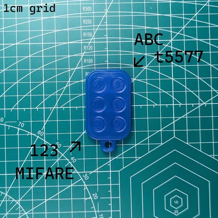 Blue Bambino annotated to show buttons A, B and C on the T5577 chips and 1, 2 and 3 on the Magic MIFARE chips